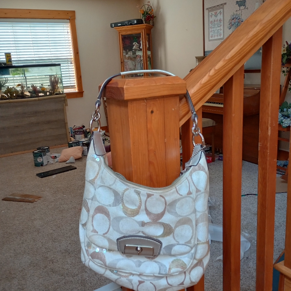 Coach Purse - Picture 6 of 7